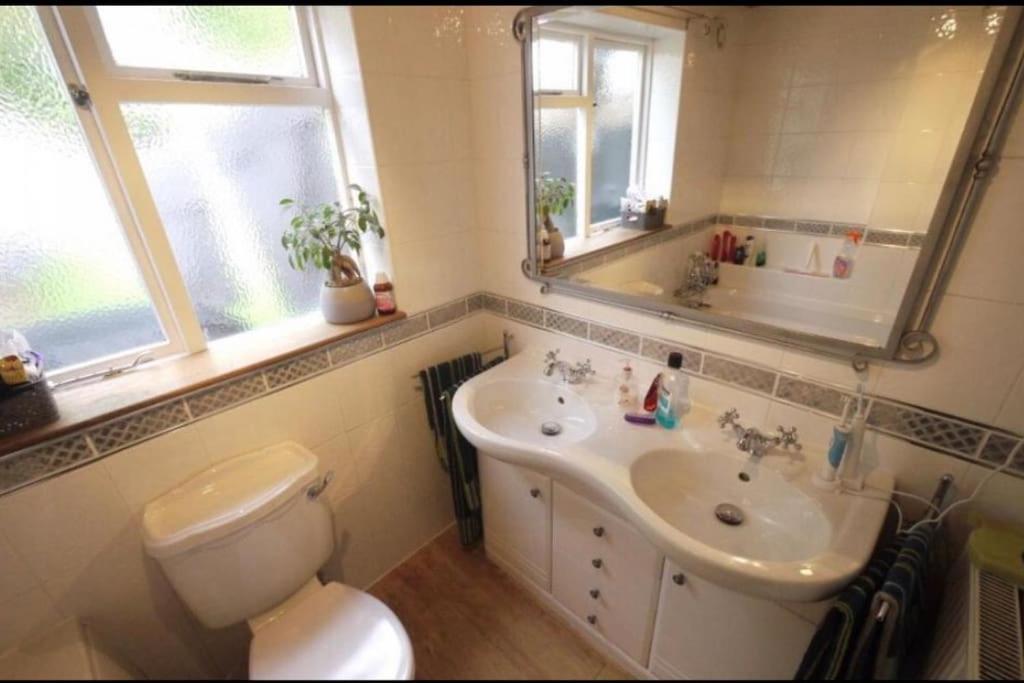 3Bedroom Beautiful Cottage Чесхънт Екстериор снимка